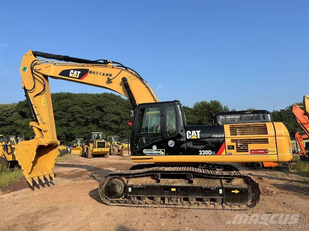 CAT 330 D L Bandgrävare