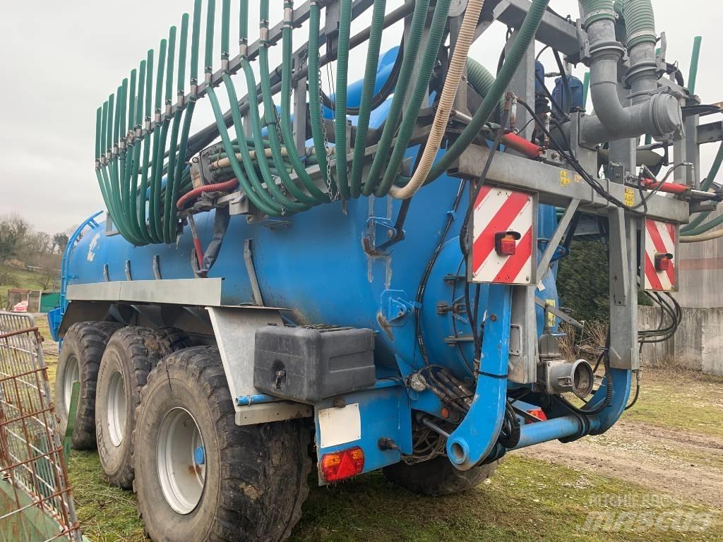 Domes OXY 22000 Flytgödselspridare