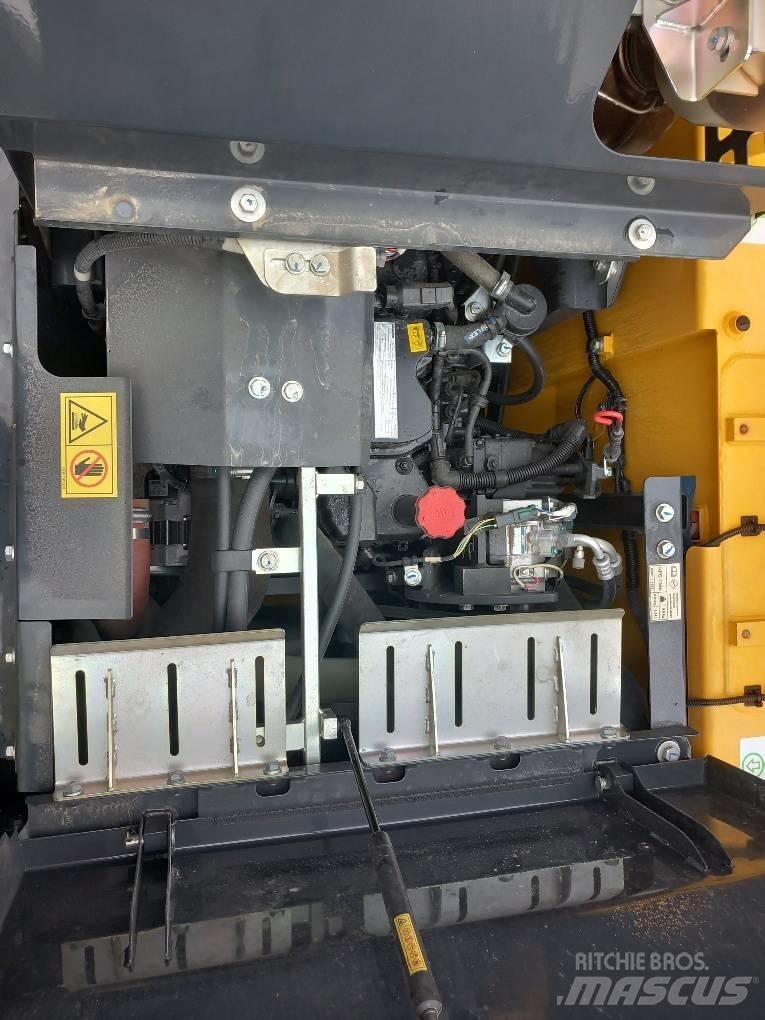Komatsu PW160-11E0 Hjulgrävare