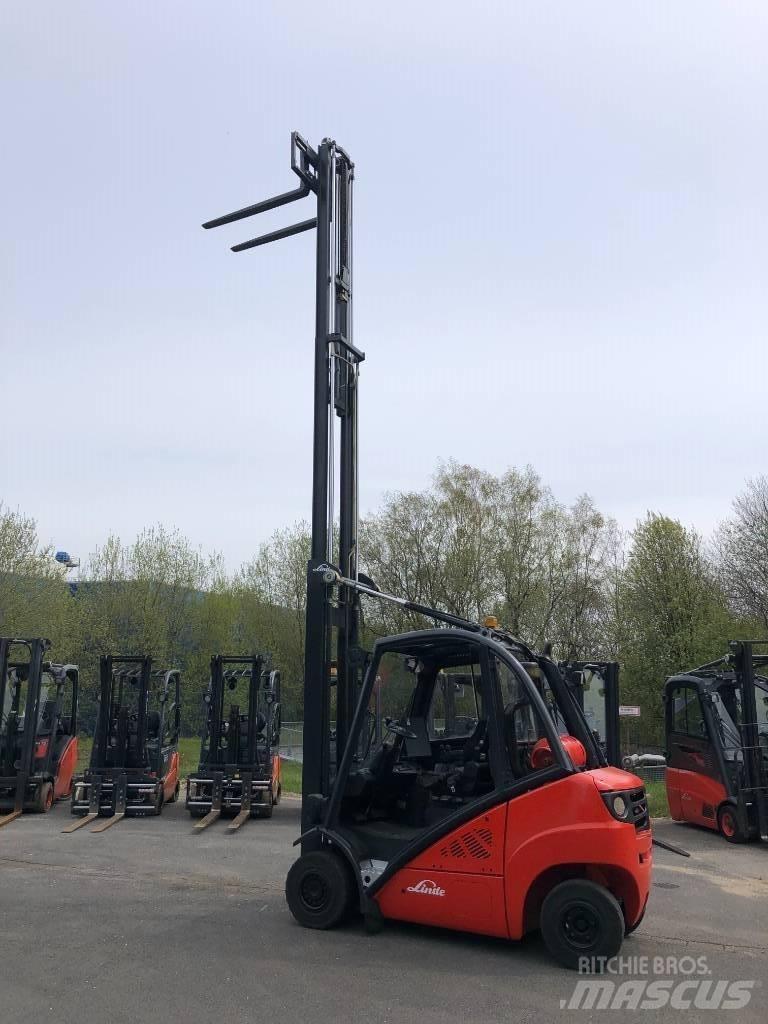 Linde H 25 T Gasolmotviktstruckar