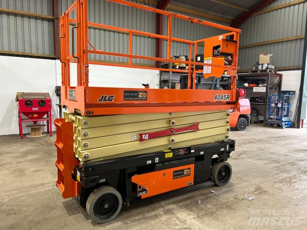 JLG 4045R Saxliftar