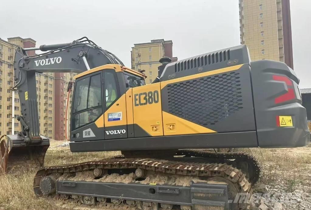 Volvo 380 Bandgrävare