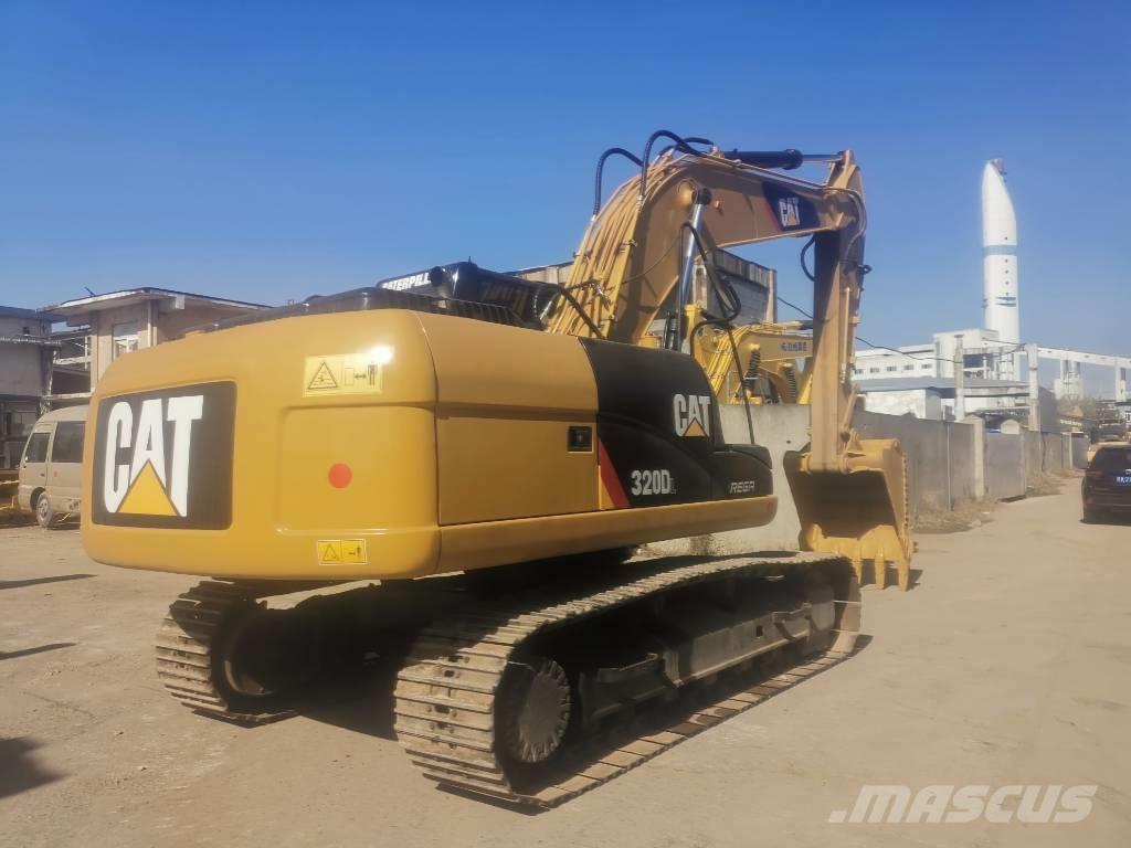 CAT 320 D Bandgrävare