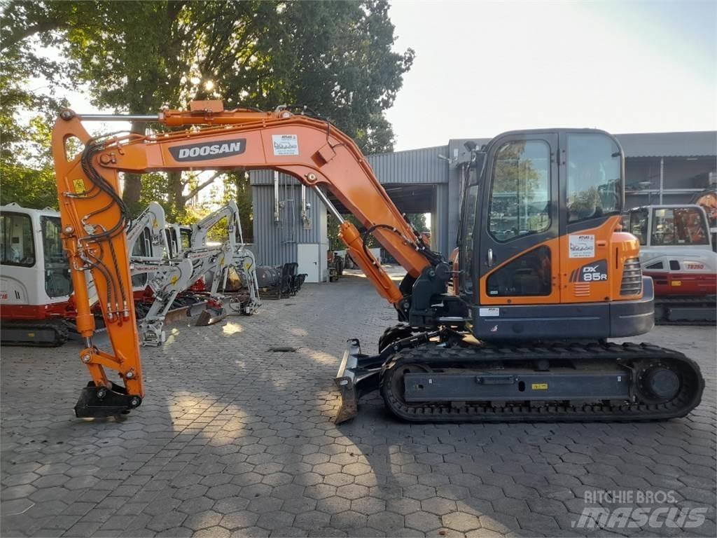 Doosan DX85R-3 Midigrävmaskiner 7t - 12t