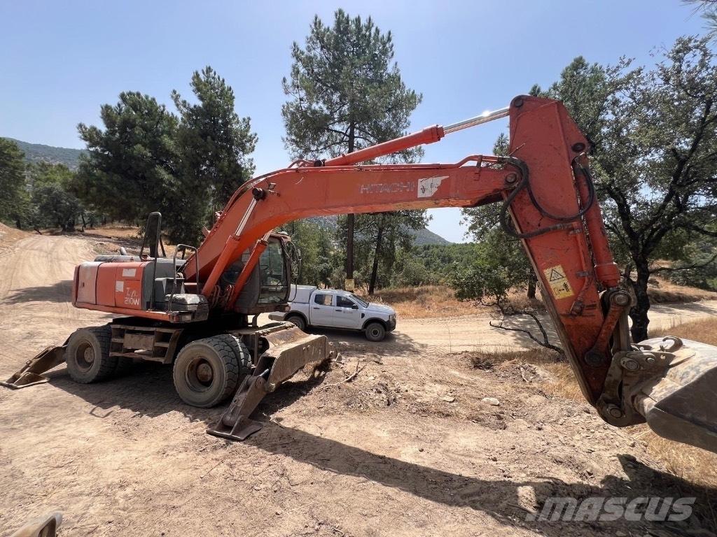 Hitachi ZX 210 W Hjulgrävare
