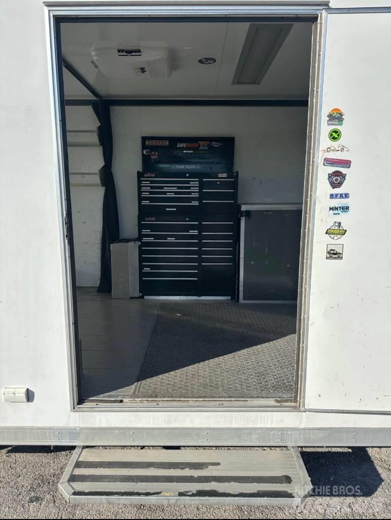  InTech Car Hauler Biltransporttrailer