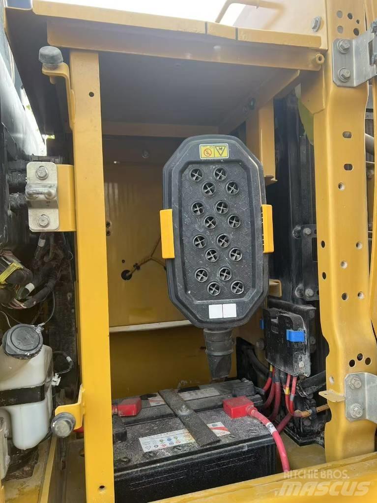 CAT 320 GC Bandgrävare