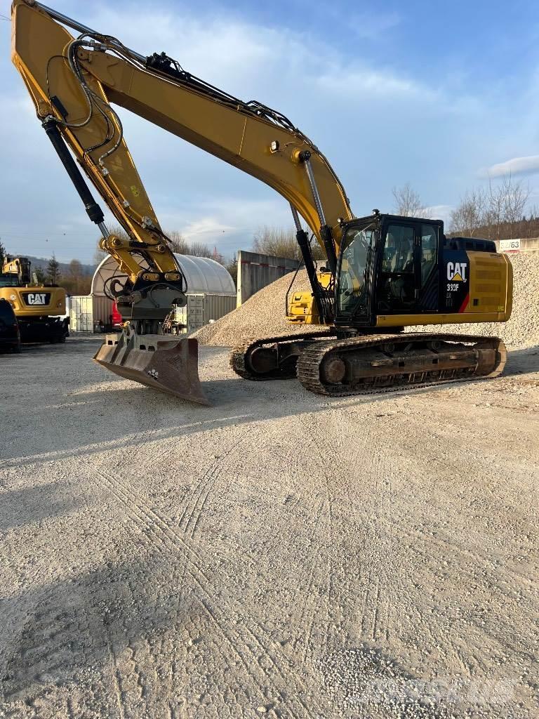 CAT 330 F LN Bandgrävare