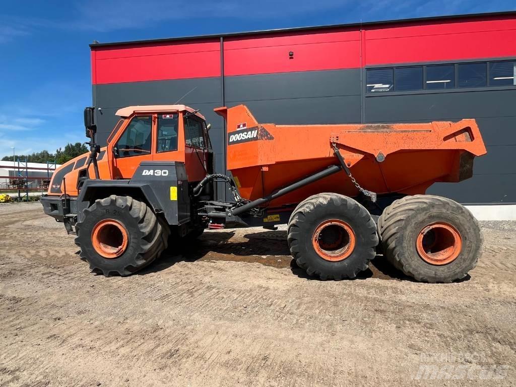 Doosan DA 30 Midjestyrd dumper