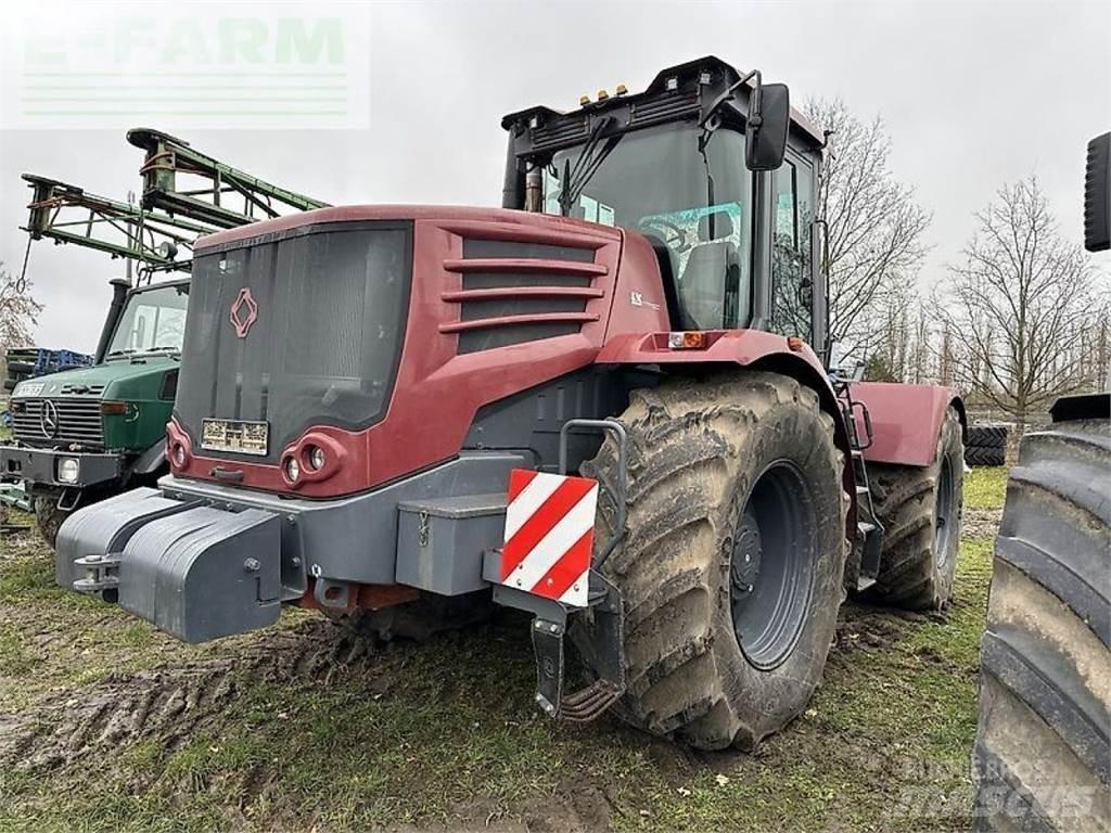 Kirovets k-743 Traktorer
