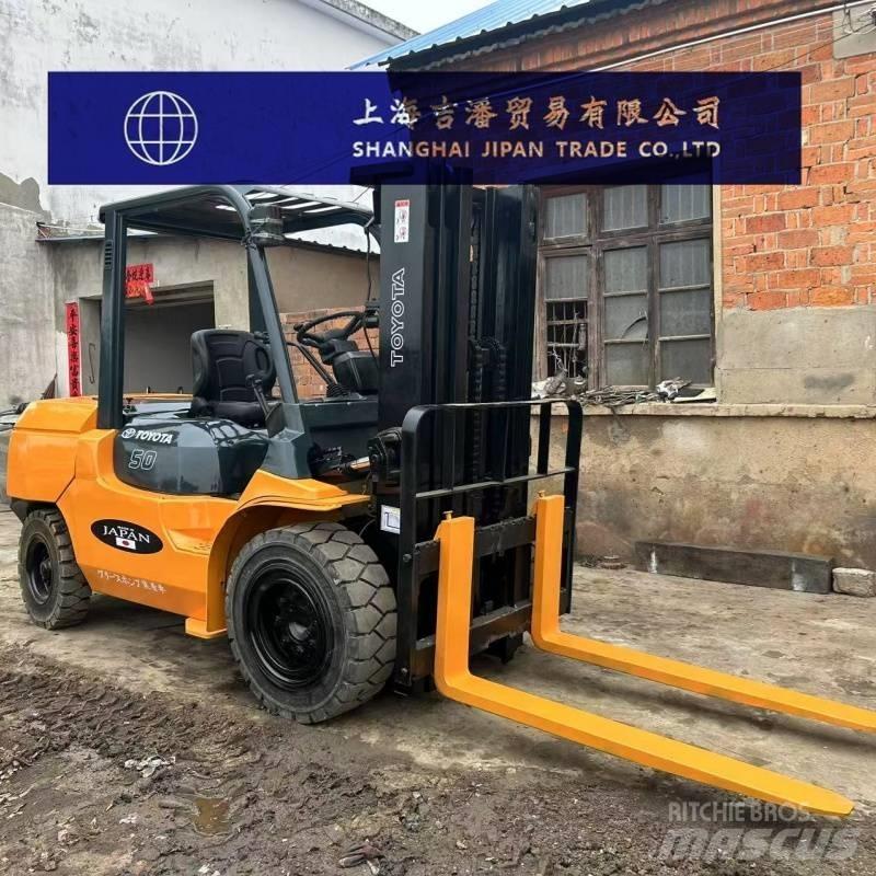 Toyota 5 ton Dieselmotviktstruckar