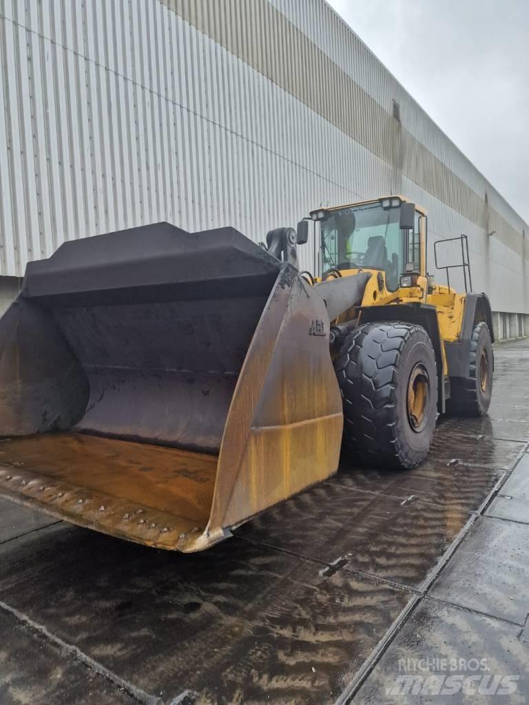Volvo L 220 F Hjullastare