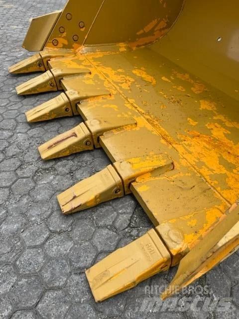 CAT 374 lre Bucket Skopor