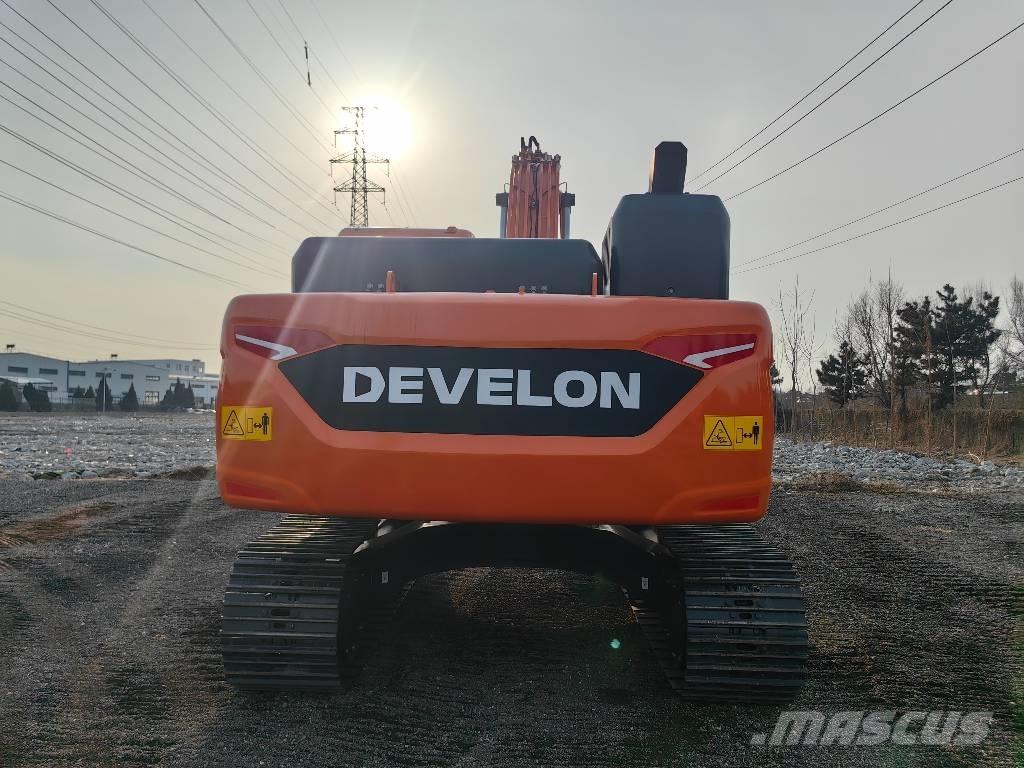 Doosan DX225 Bandgrävare