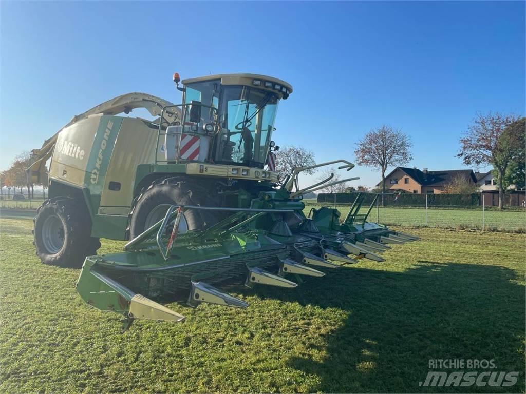 Krone BIG X 650 Självgående fälthackar