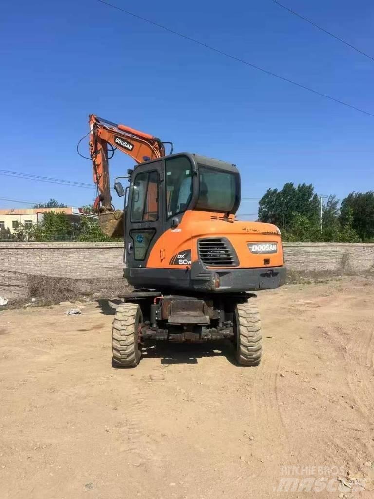 Doosan DX60W Hjulgrävare