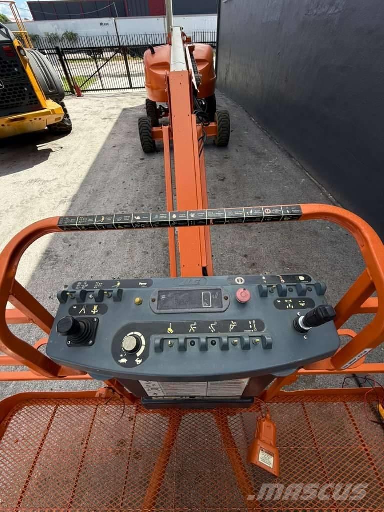 JLG 460 SJ Teleskop bomliftar