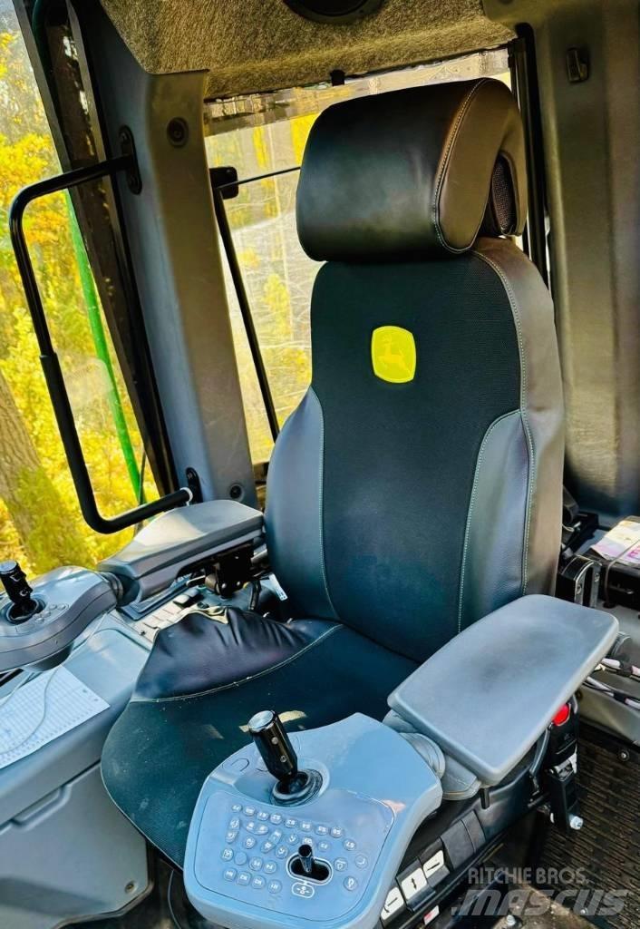John Deere 1010G Skotare