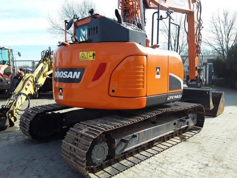 Doosan DX140LCR-5 Bandgrävare