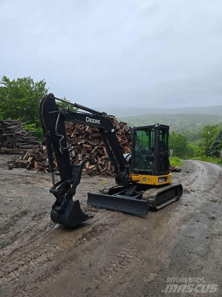 DEERE 50G Minigrävare < 7t