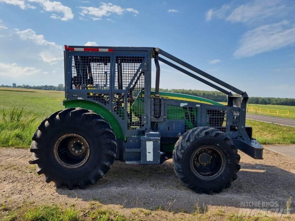 John Deere 5100 M Skogstraktorer