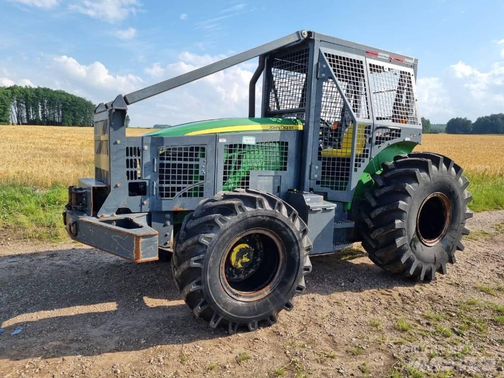 John Deere 5100 M Skogstraktorer