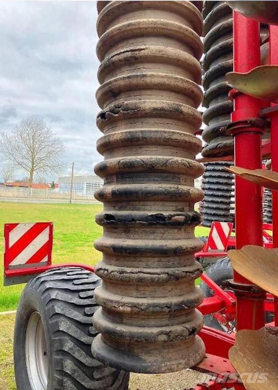 Horsch Joker 10 RT Tallriksredskap