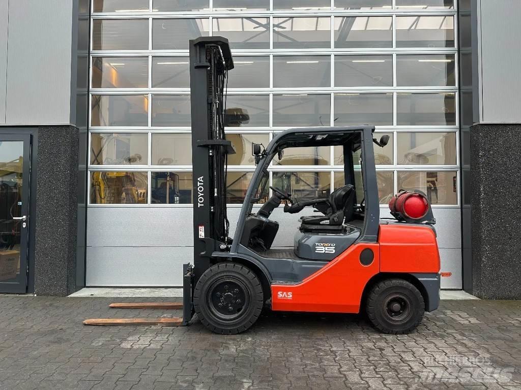 Toyota 8FGJF35 Övriga motviktstruckar