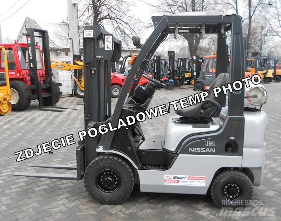 Nissan NP1F1A15D Gasolmotviktstruckar