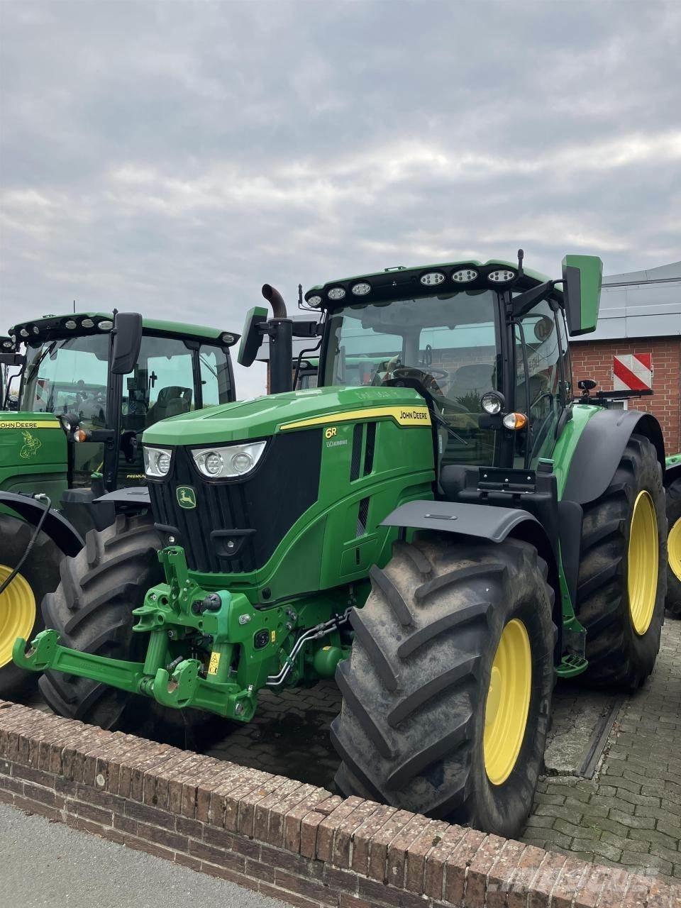 John Deere 6R 215 Traktorer