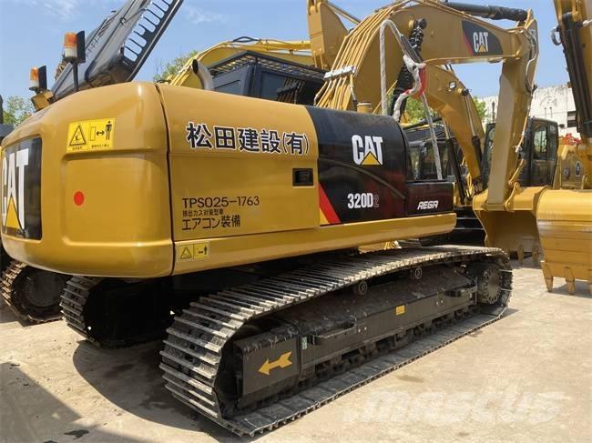 CAT 320 D2 Bandgrävare