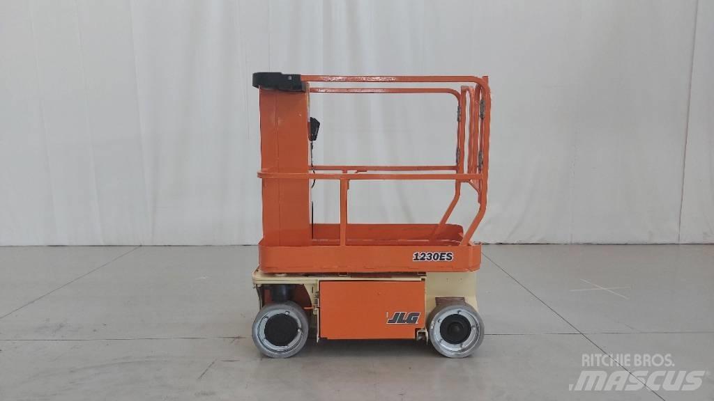 JLG 1230 ES Saxliftar