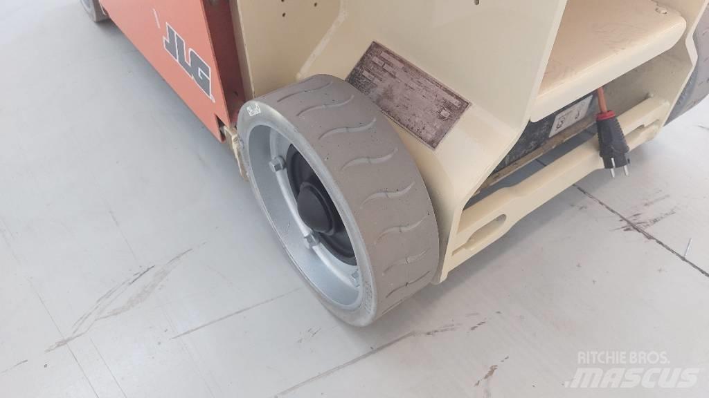 JLG 1230 ES Saxliftar