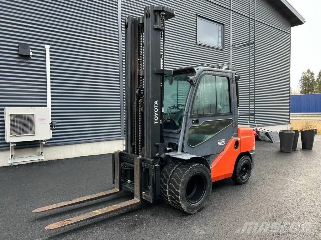 Toyota 52-8 FD JF 35 Dieselmotviktstruckar