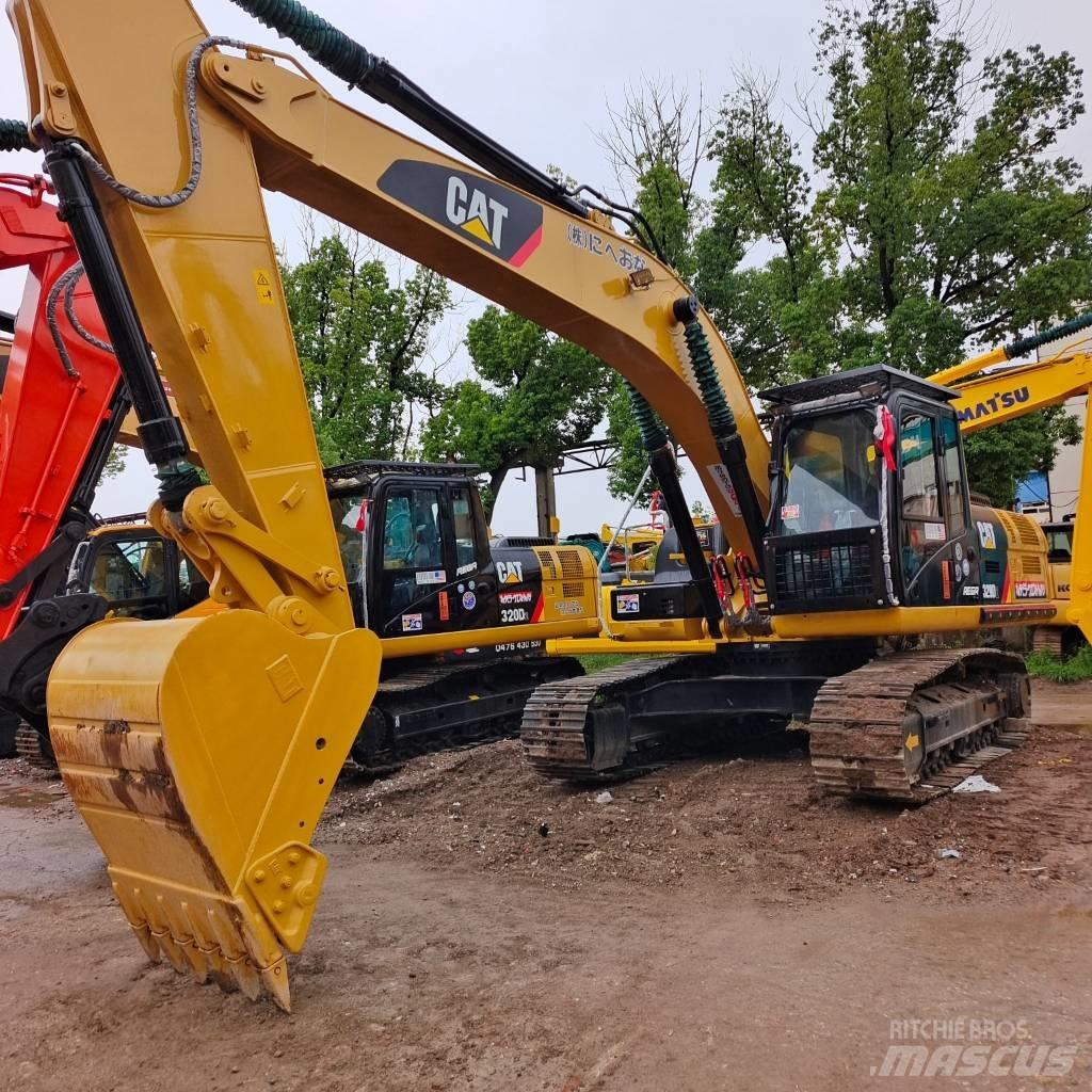 CAT 320 D L Bandgrävare