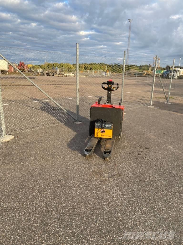 Heli CBD 20 Låglyftare med plattform