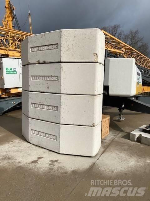 Liebherr L1-24 Byggkranar