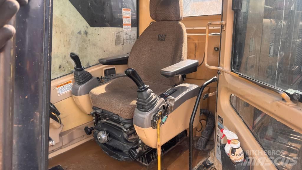 CAT 365 B L II Bandgrävare