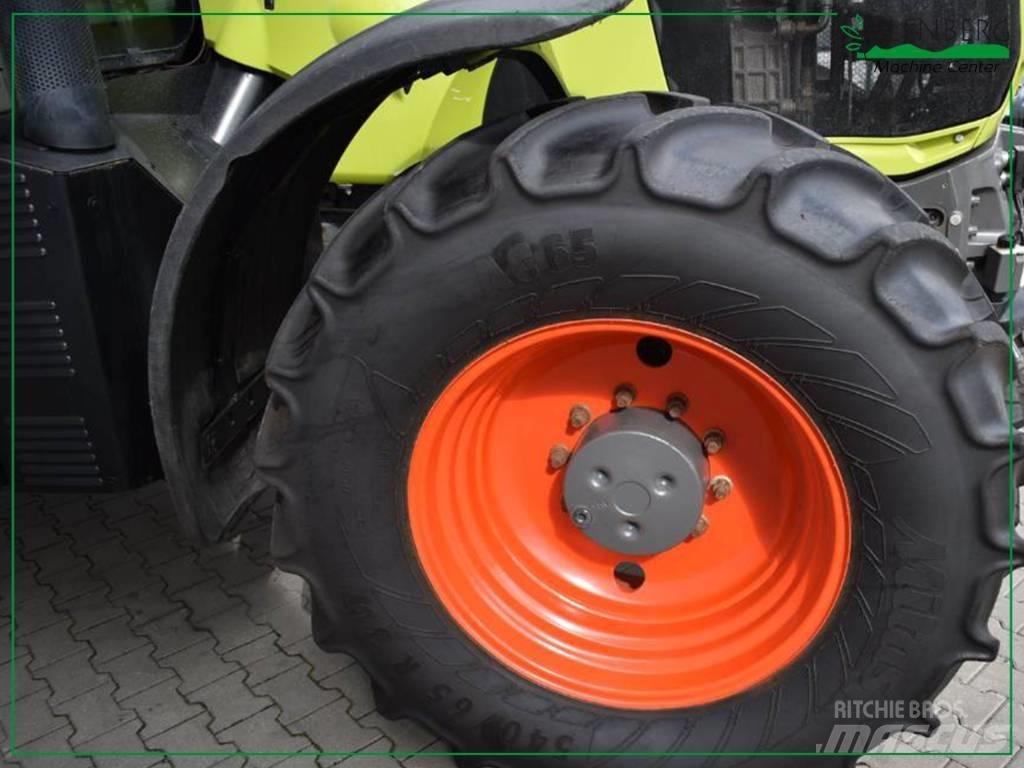 CLAAS Axion 810 Traktorer