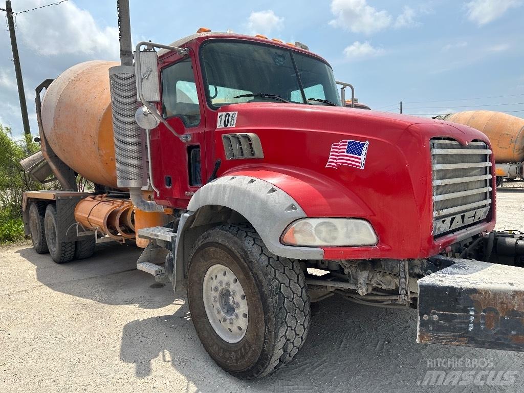 Mack Granite GU 813 Övriga bilar