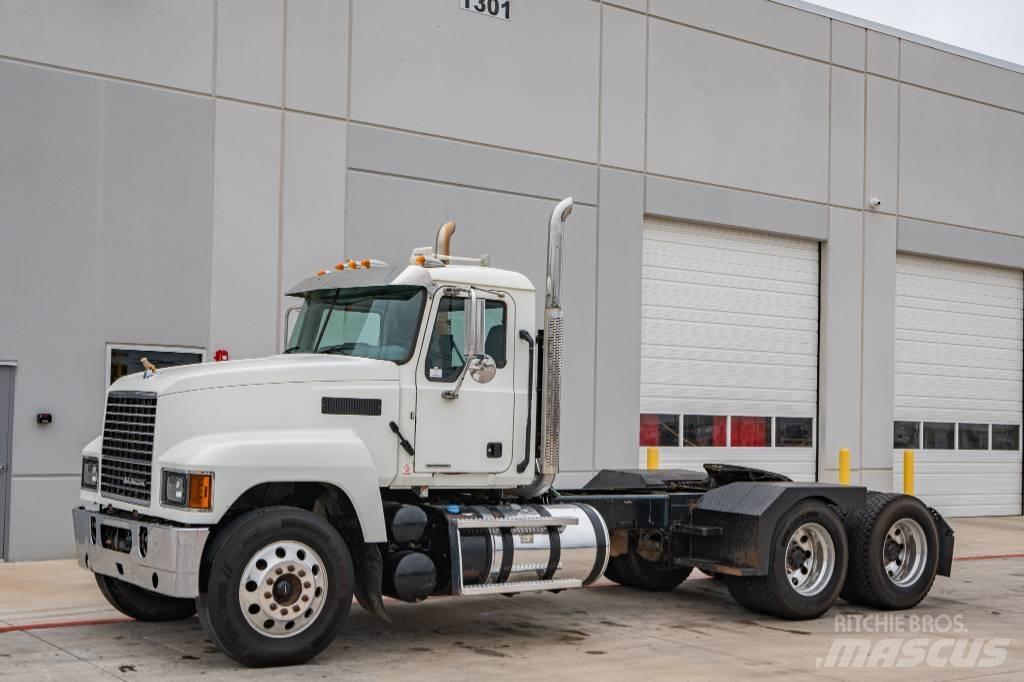 Mack Pinnacle Dragbilar