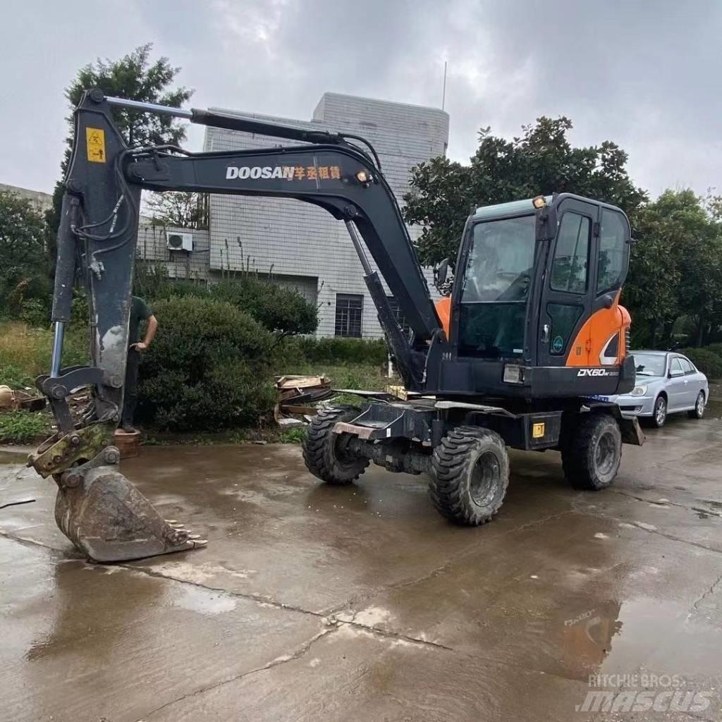 Doosan DX60W Hjulgrävare