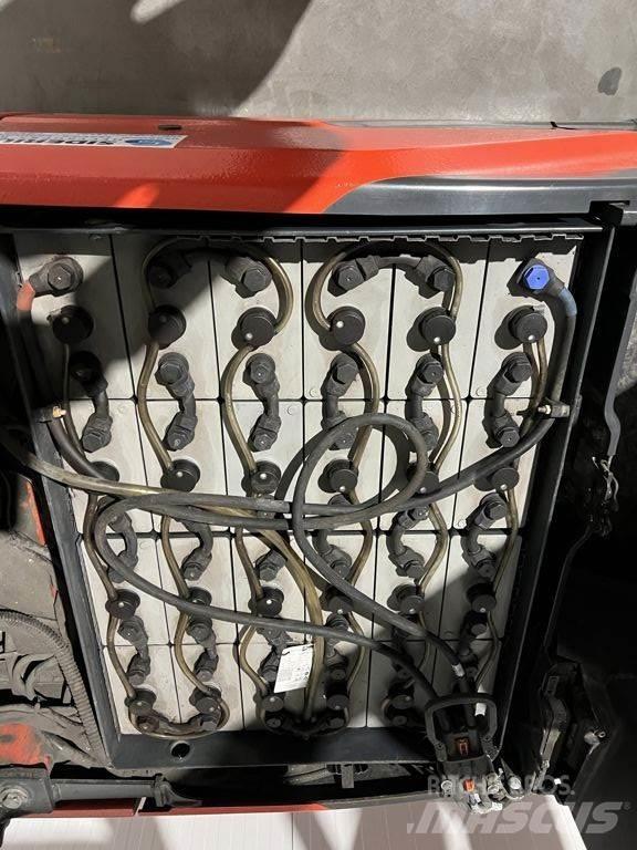 Linde E16-02 Elmotviktstruckar