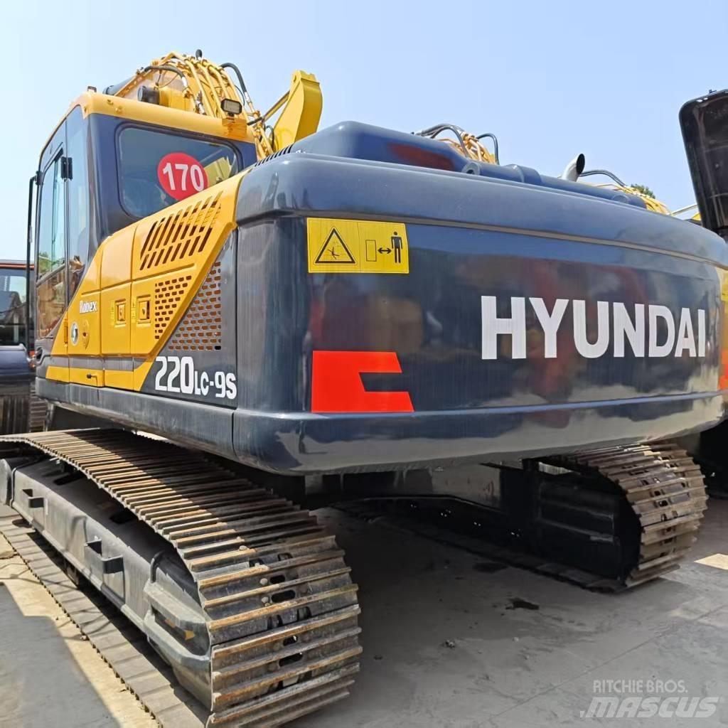 Hyundai 220lc-9s Bandgrävare