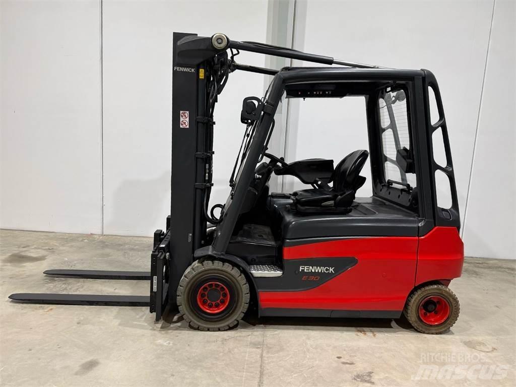 Linde E30L 01 Elmotviktstruckar