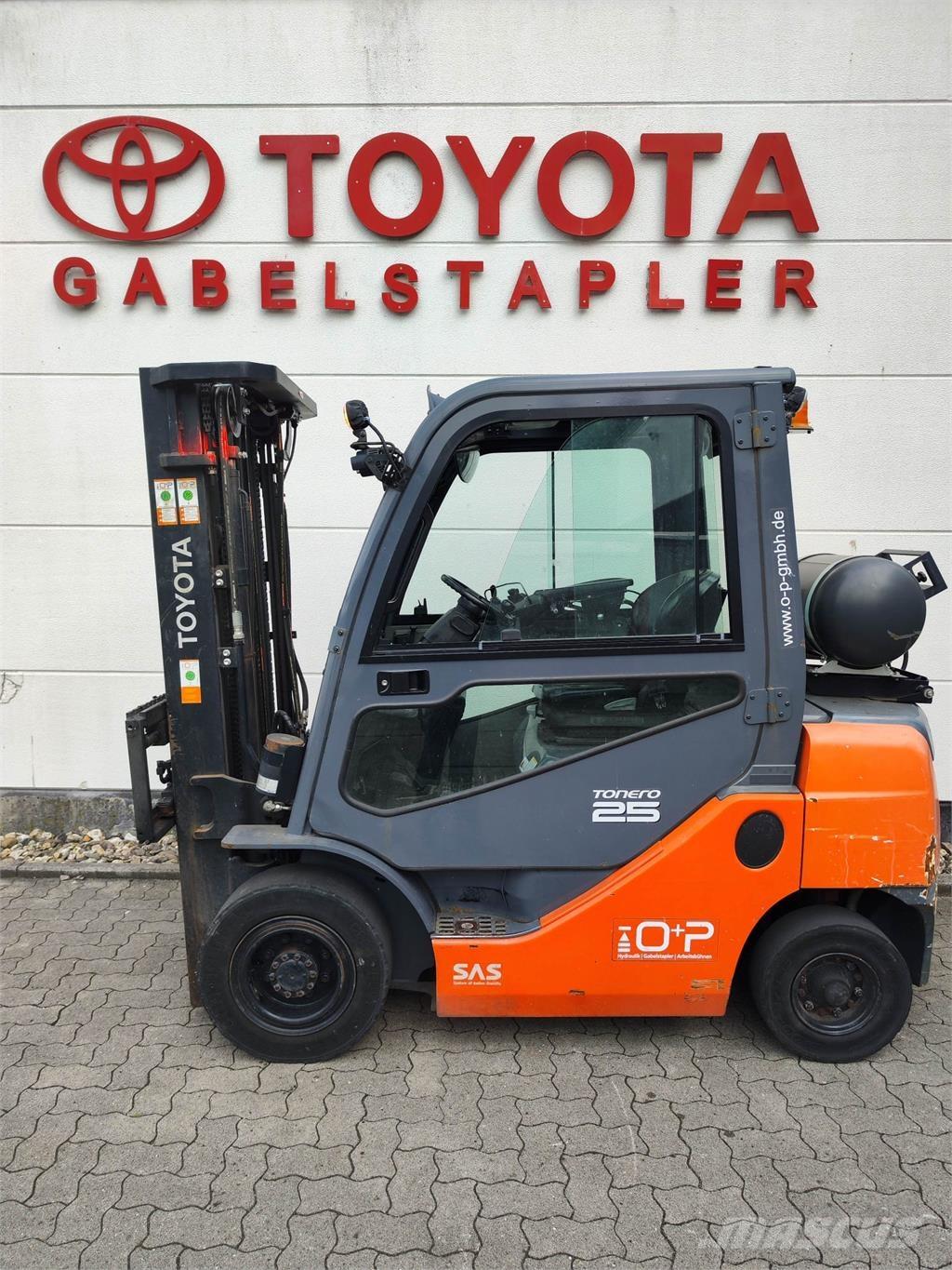 Toyota 02-8FGF25 Gasolmotviktstruckar