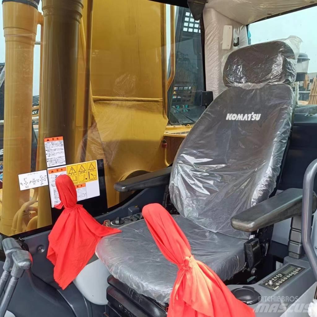 Komatsu PC 220 Bandgrävare