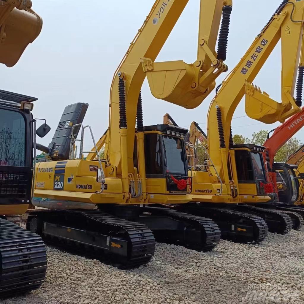 Komatsu PC 220 Bandgrävare