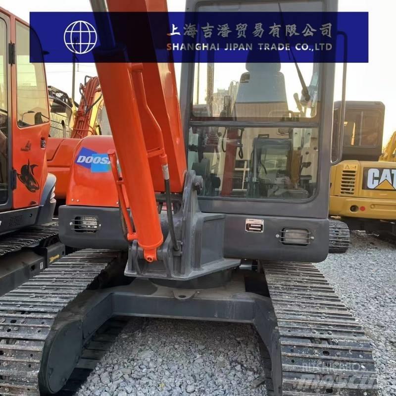 Doosan DH 55 Minigrävare < 7t