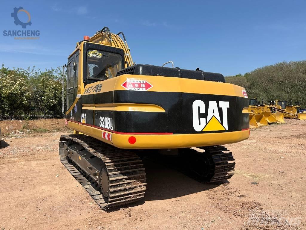 CAT 320 B L Bandgrävare